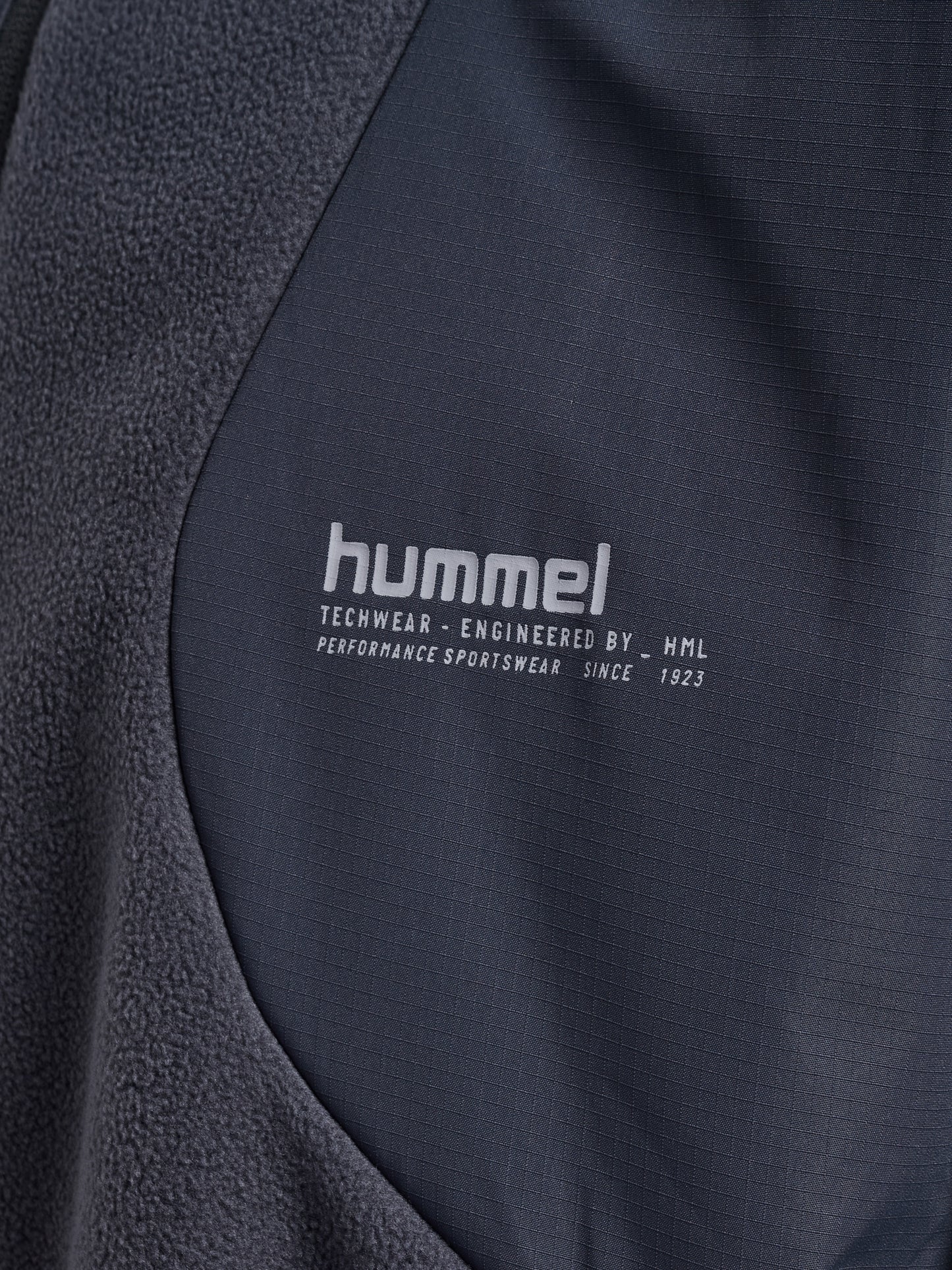 hmlHYBRID FLEECE JACKET