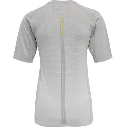 hmlGG12 TRAINING SEAMLESS S/S WOMAN