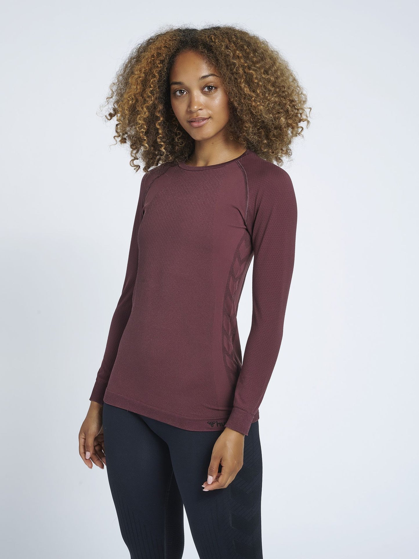 hmlCLEA SEAMLESS T-SHIRT L/S