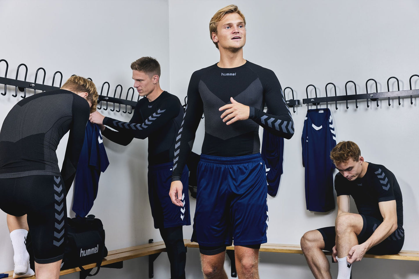 HUMMEL FIRST SEAMLESS JERSEY L/S